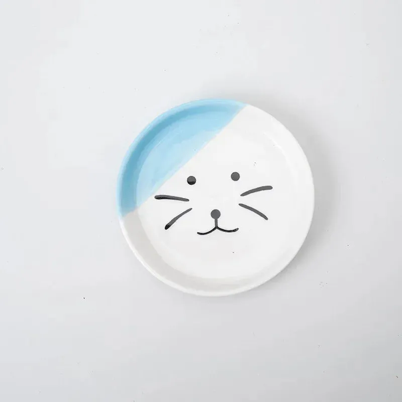 Elevated Ceramic Cat Bowl with High-Foot Design and Neck Guard