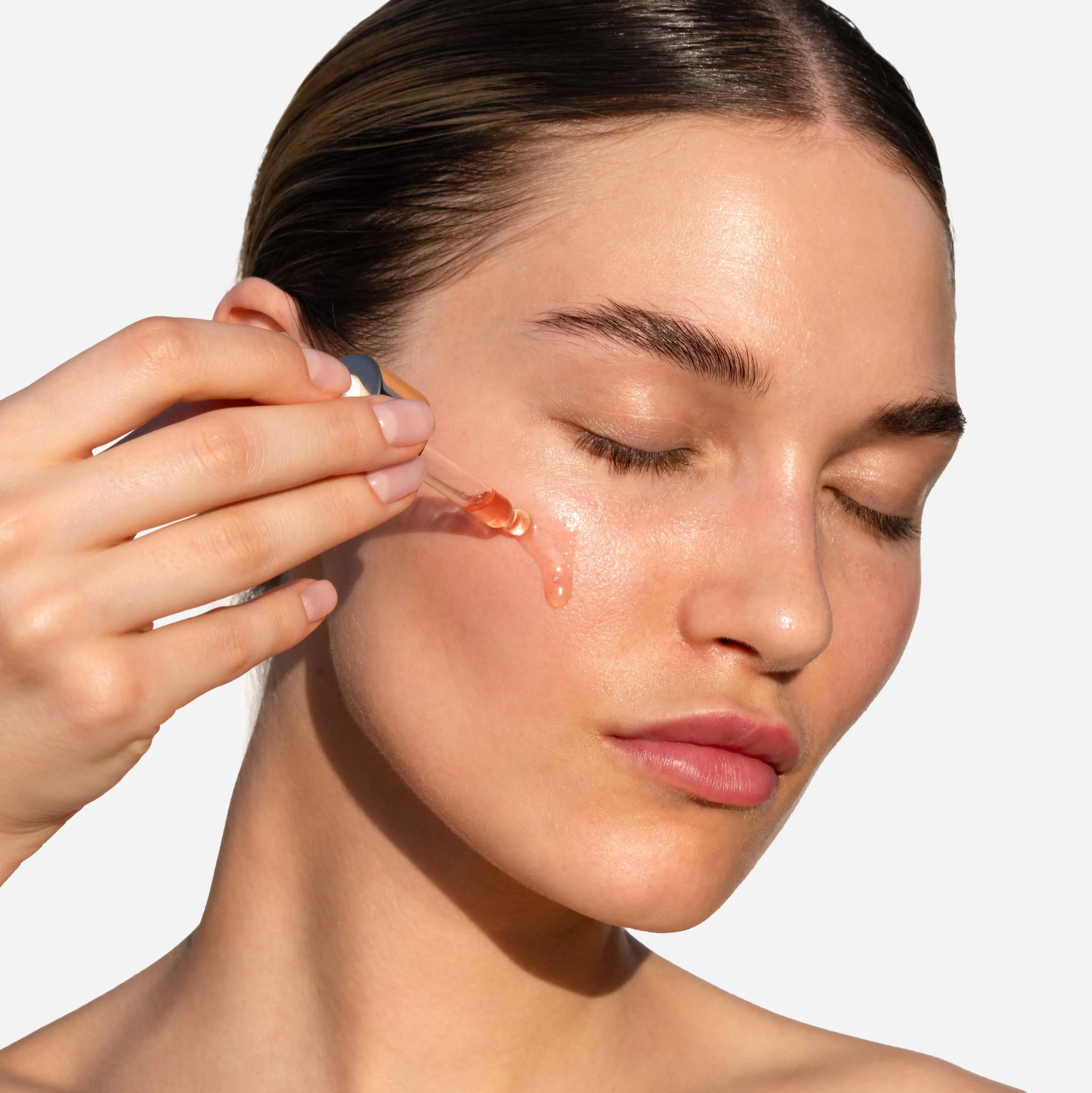 VITAMIN C SERUM - REPAIR AND BRIGHTEN
